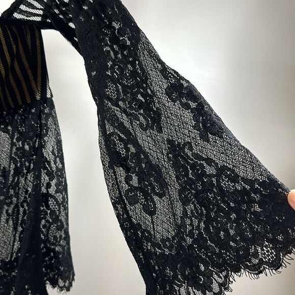 STONE COLD FOX Women's Sheer Floral Lace Off Shoulder Corset Top Black Size 1 - Picture 8 of 16